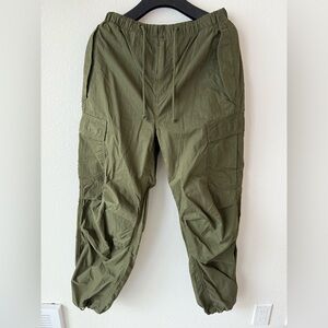 Aritzia TNA SQUAD POCKET PARACHUTE PANT